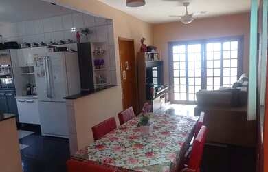 Imagem 6: Sobrado lindo com Duas Casas