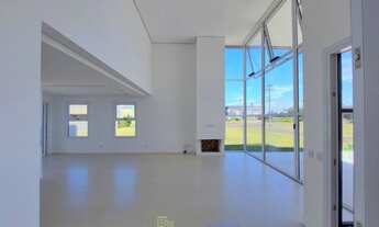 Imagem 3: Linda casa, térrea, 202,00m², quatro quartos, sendo dois suíte, pronta para morar. R$-1.45