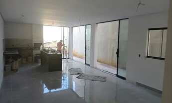 Imagem 2: SOBRADO NOVO 3 SUÍTES PLENAS ALTO PADRÃO VARANDA GOURMET PORCELANATO PISCINA QUADRA AV T-9