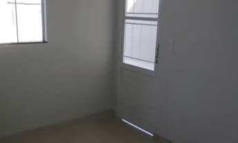 Imagem 4: Casa para venda com 79 metros quadrados com 3 quartos, sendo 1 apartamento, 2 banheiros