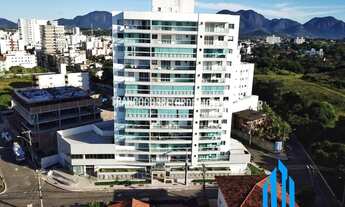 Imagem 1: Lindo 2 quartos + suíte decorado com vista para o mar