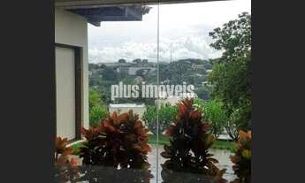 Imagem 2: Casa de alto padrão com 6 suítes e 8 vagas