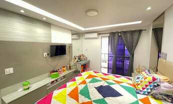 Imagem 6: Apartamento para venda possui 200m, 4 suítes, todo projetado, vista mar, 3 vagas cobertas