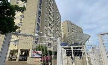 Imagem 2: Apartamento com 3 dormitórios para alugar, 79 m² por R$ 1.800,00/mês - Jardim Botânico - P