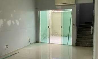 Imagem 2: Casa de condomínio para aluguel tem 250 metros quadrados com 3 quartos em Flores - Manaus