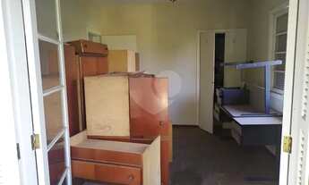 Imagem 6: Casa no bairro do Tremembé. Construção sólida. Precisa de modernização