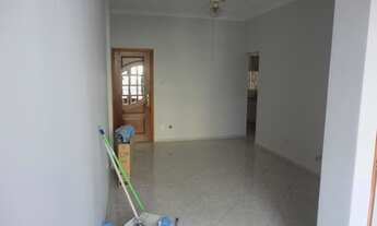 Imagem 5: Apartamento de frente, sol da manhã, em excelente localização! Composto por 2 quartos (sen