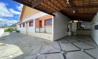 Imagem 5: Casa no alto branco