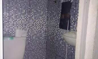 Imagem 4: DENTRO DA VIELA Casa com 1 dormitório