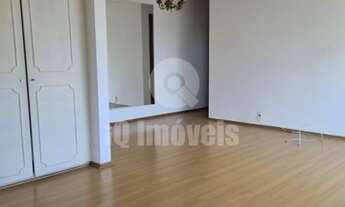 Imagem 3: Moema com dois dormitórios, uma vaga, quarto e banheiro de empregada