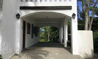 Imagem 6: Sobrado para venda tem 350 metros quadrados com 5 quartos em Ponta das Canas - Florianópol