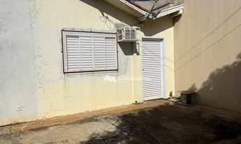 Imagem 4: Casa com 2 dormitórios à venda, 130 m² por R$ 275.000,00 - Conjunto Habitacional São Deocl