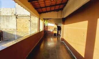 Imagem 4: Casa com quintal 03 quartos 16 vagas de garagem no Bairro Jardim Teresópolis