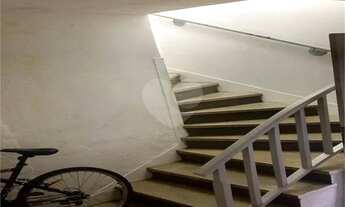 Imagem 2: Casa de 2 Dormitorios com 220m² à Venda no Jardim das Acácias