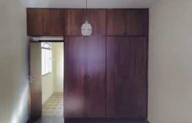 Imagem 5: Excelente casa de 4 quartos no Camargos