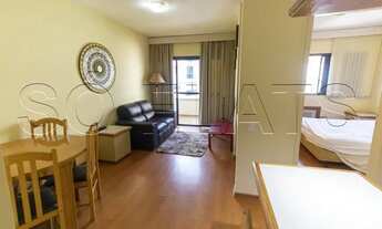 Imagem: Flat mobiliado com cômodos bem generosos