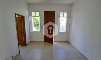 Imagem 3: EXCELENTE CASA DE VILA, SEM TAXAS! Imóvel próximo de todo comércio e transporte da região