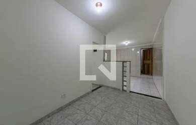 Imagem 2: Casa para Aluguel - Parque Colonial, 1 Quarto, 60 m2