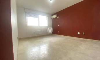 Imagem 6: Apartamento de dois dormitórios com vaga de garagem, na região central