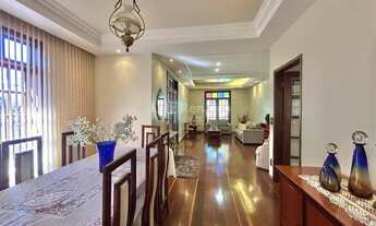 Imagem: Casa à venda no bairro Luxemburgo