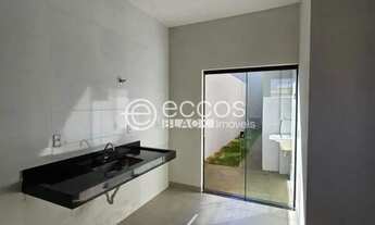 Imagem 2: Casa à venda, 2 quartos, 1 suíte, 2 vagas, Laranjeiras - Uberlândia/MG