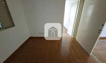 Imagem 7: Casa estilo Sobrado para locação no bairro Martins