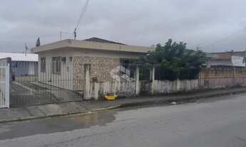 Imagem: Casa com 4 quartos/dormitórios no bairro