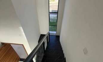 Imagem 3: Casa no Condomínio Aldebaran Leste com 4 Quartos (3 Suítes) - Frente, Verde Lar