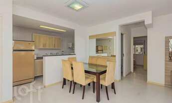 Imagem 7: Imóvel para venda possui 68 metros quadrados com 2 quartos em Vila Ipiranga - Porto Alegre