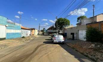 Imagem 2: LOTE BEM LOCALIZADO Q.25 BURITIS IV