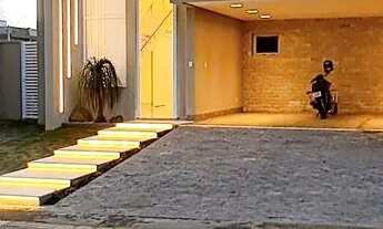 Imagem 3: SOBRADO NOVO JARDINS SEVILHA PROX A AV RIO VERDE E JD MÔNACO PORCELANATO PISCINA ILUMINAÇÃ