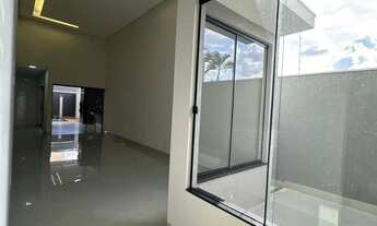 Imagem 4: C/ 03 suite e piscina Rita Vieira