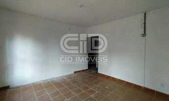 Imagem 3: Casa com 3 quartos e amplo quintal próximo ao Aeroporto