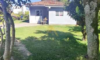 Imagem 2: Imperdível oportunidade de adquirir casa com 2 quartos, sala, banheiro, 5 vagas de garagem