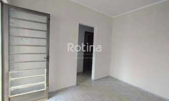 Imagem 5: Casa para alugar, 2 quartos, Pacaembu - Uberlândia/MG - Rotina Imobiliária