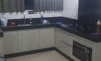 Imagem: Alugo suítes/ quartos individual ou compartilhado