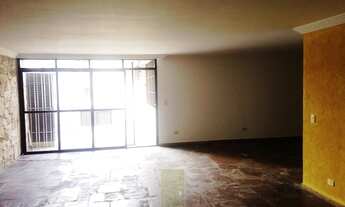 Imagem 2: Brooklin - Casa com 4 suítes e 5 vagas!