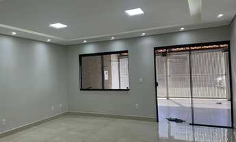 Imagem 2: Sobrado 4 quartos, sendo 2 suíte em fino acabamento na Qn 5 Riacho Fundo I!