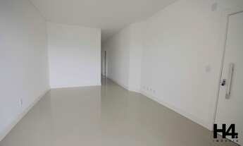 Imagem 7: APARTAMENTO com 3 dormitórios à venda com 141m² por R$ 688.800,00 no bairro Meia Praia - I