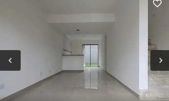 Imagem 4: Sobrado para venda possui 72 metros quadrados com 2 quartos em Sítio Cercado - Curitiba