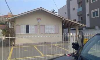 Imagem 4: Vendo casa e 3 duplex 50 metros do mar! Direto com proprietário 462m