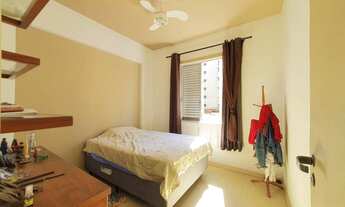 Imagem 2: Apartamento para venda possui 70 metros quadrados com 3 quartos em Icaraí - Niterói - RJ