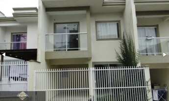 Imagem 5: Excelente sobrado geminado medindo 104m² 3 dormitórios sendo 1 suíte, estuda troca Ótima L