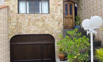 Imagem 2: Casa para venda com 204 metros quadrados com 3 quartos em Vila Franci - São Paulo - SP