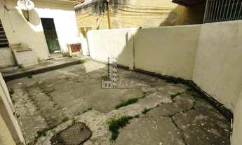 Imagem 5: Casa linear única no terreno perto da estação de Ramos