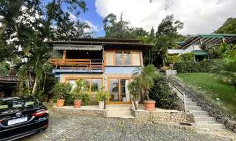 Imagem: Easyhost - AngV072 - LINDA CASA EM CONDOMÍNIO