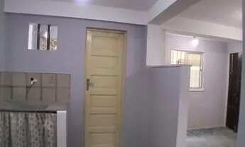 Imagem 3: Aluga-se imóvel 2/4 pintado e gradeado