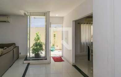 Imagem 4: Casa à Venda - Brás de Pina, 3 Quartos, 300 m2