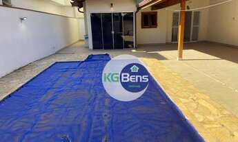 Imagem: Casa com 3 suítes, 250 m², a venda por