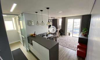 Imagem 1: Apartamento todo reformado com 02 dormitórios, sendo 01 suíte, 02 vagas e depósito - Vila